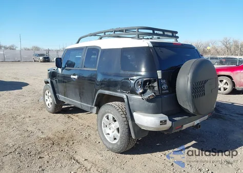 2007 Toyota Fj Cruiser z USA, uszkodzony, nr VIN JTEBU11F870036580